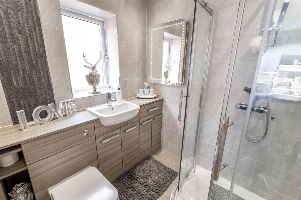 DSC_2811-Edit_bathroom.JPG