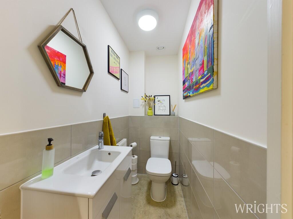 CAM00624P1-PR0205...