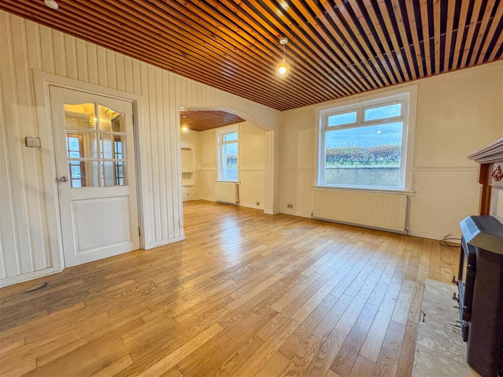 Living dining