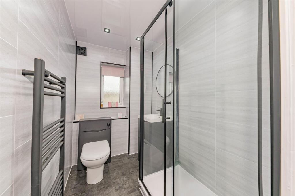 1-L 143 Fintry Drive Dundee-7.JPG