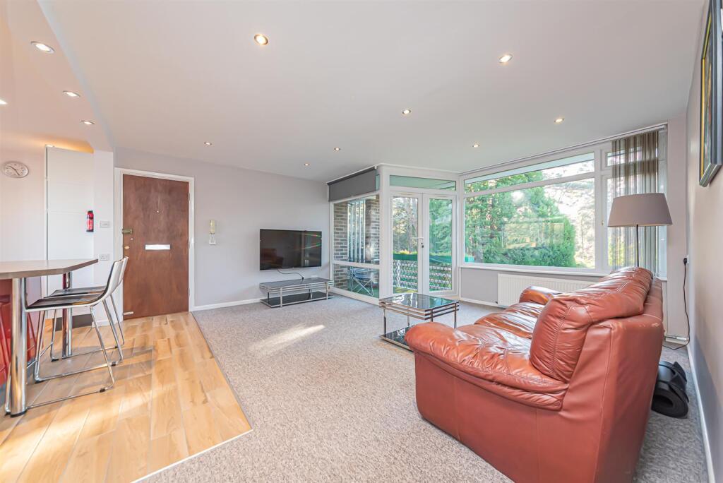 6 Birch Court (13).jpg