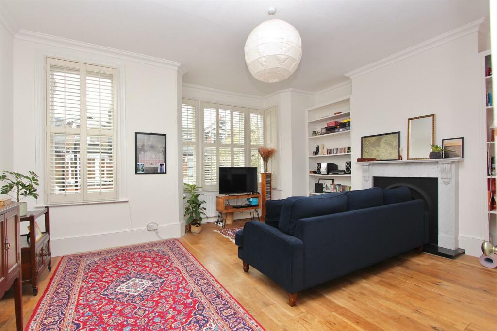 Cleveland Park Avenue, E17