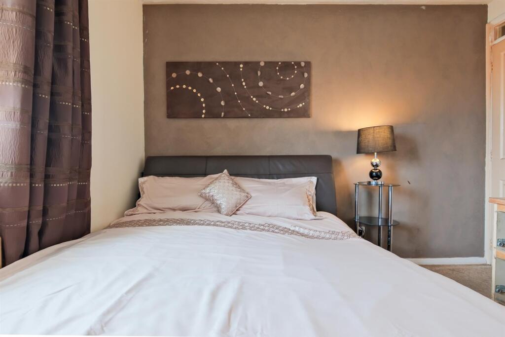 025-28 McMahon Drive, Newmains, ML2 9BS.jpg