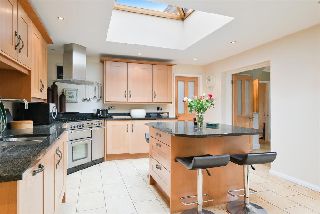 GROVE LODGE- (12).jpg