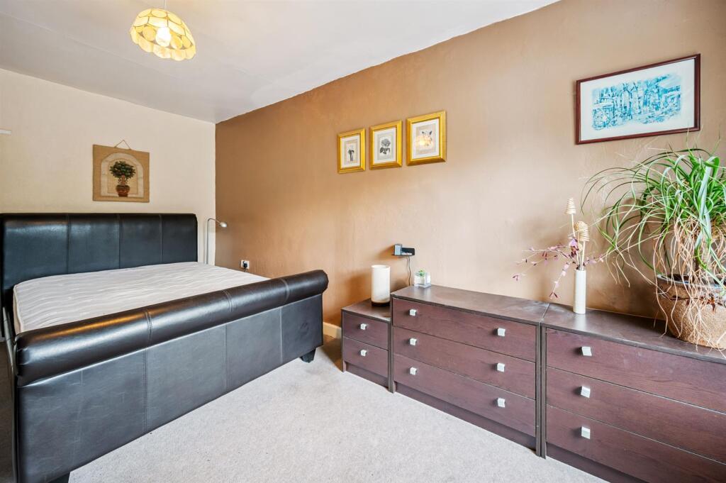 Saxton Mee 26 Queen Street -0017.jpg