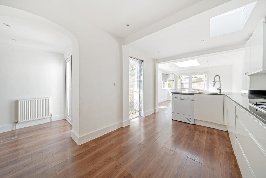 Kitchen/Breakfast Rm