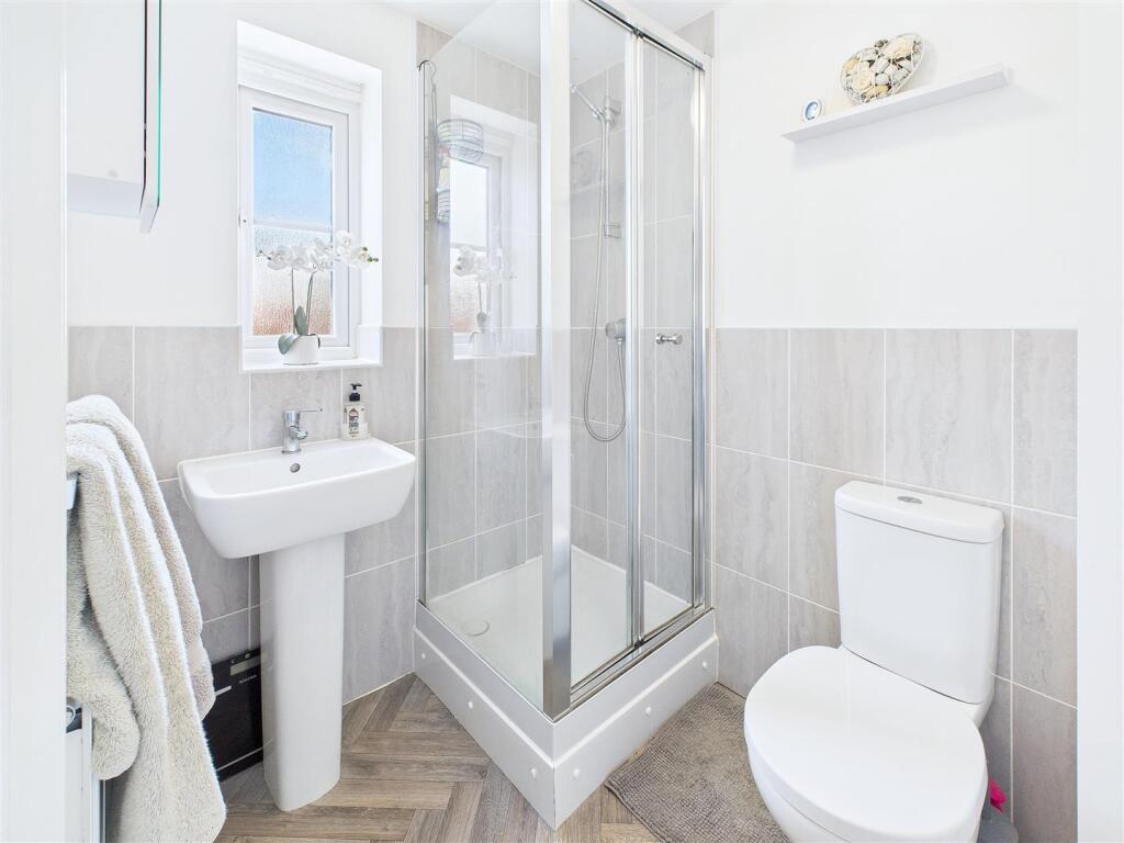 Beveridge Road, Anslow (23).jpg