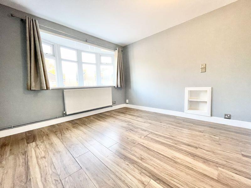 Living room alt-view