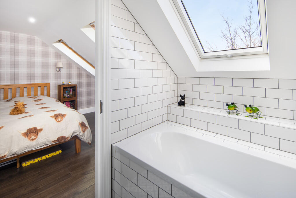 6_Bathroom