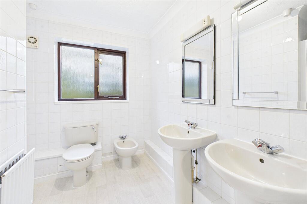 Ensuite