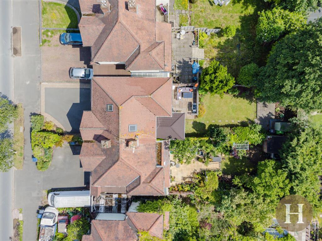 Hadleigh Estate Agents-56.jpg