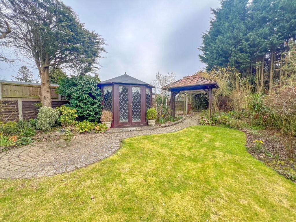 Whitestone Road - Image-11.jpg