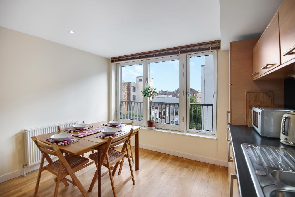 Kitchen/ Dining Area
