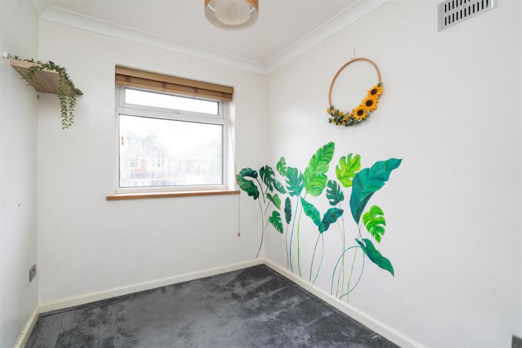 28 Rowlands Crescent_13.jpg