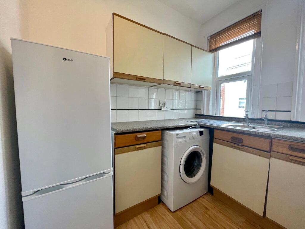 Picture No. 09