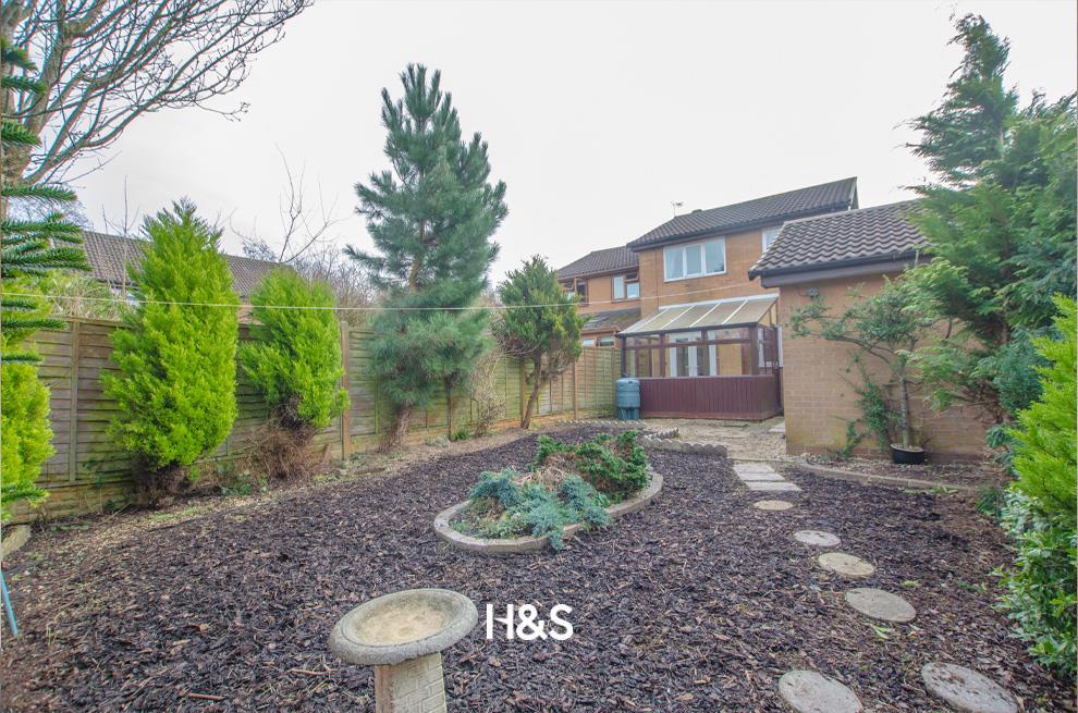 9 cryersoak close - rear garden.jpg