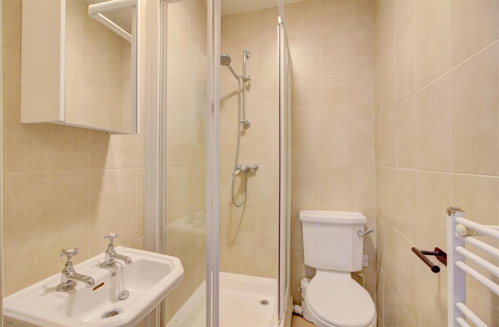 En-suite shower room