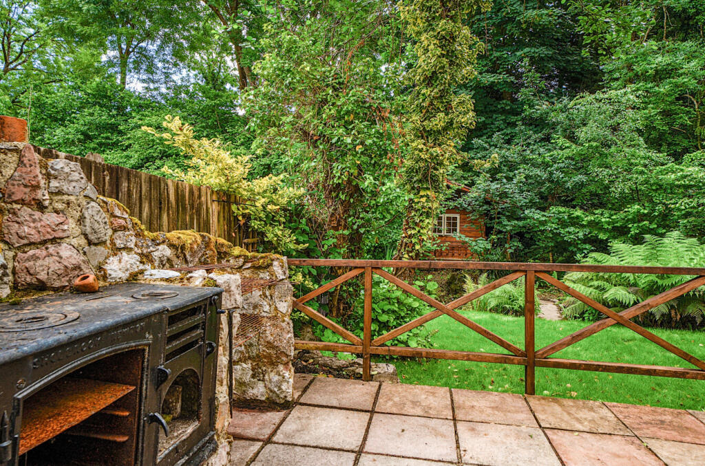 1314039-6-685d581...