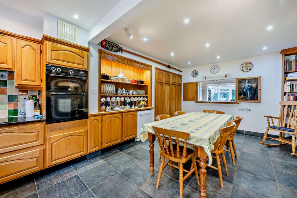 Kitchen/Breakfast