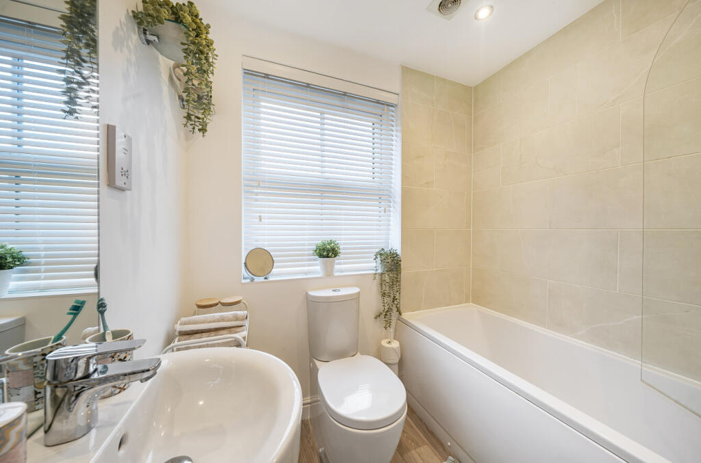 1313342-6-685ad44...