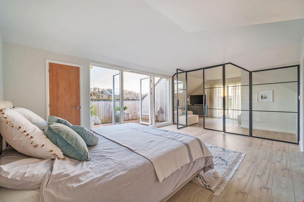 d9bc8be1-dcd6-4bde-8bf9-ecf3b299c1ab