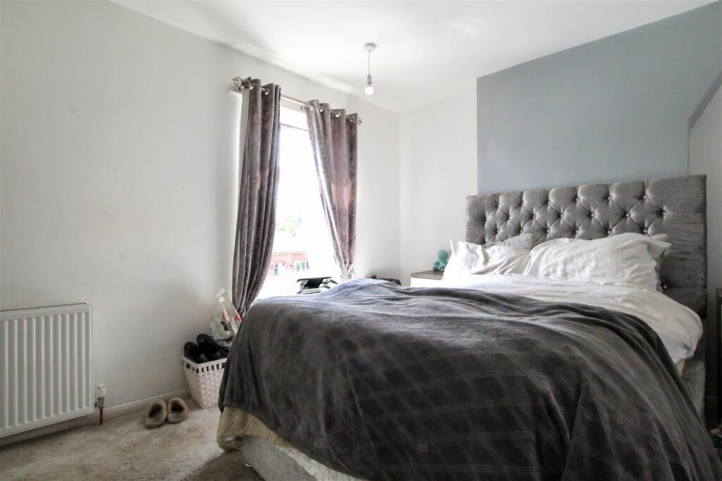 bedroom-1.2-1.jpg