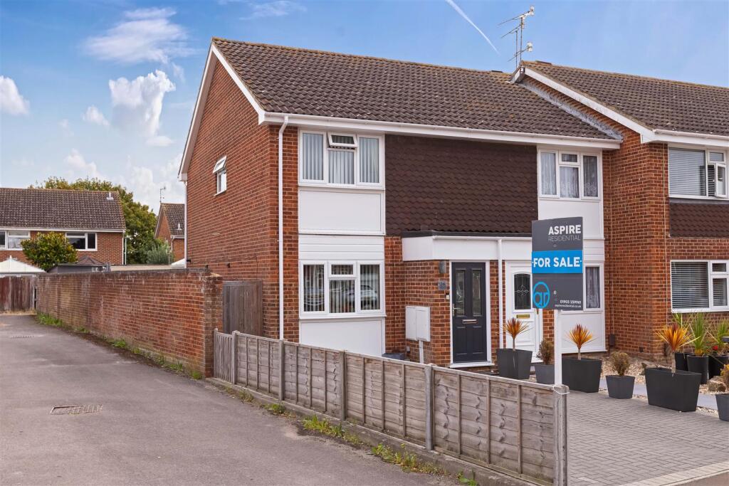 For Sale by Aspire Residential | Halifax Drive