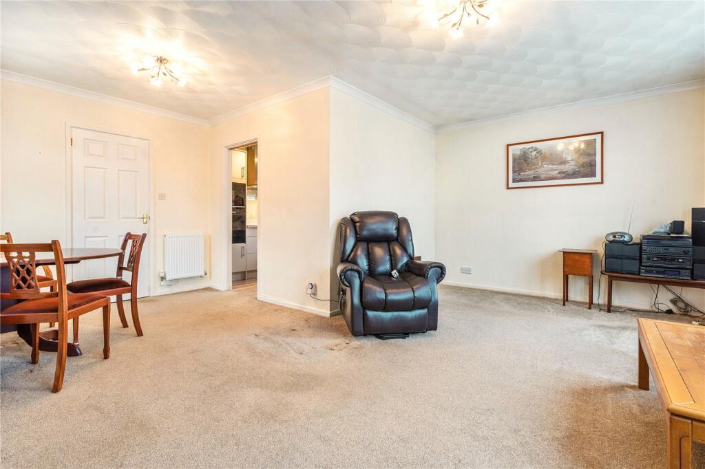 Sitting/Dining Room