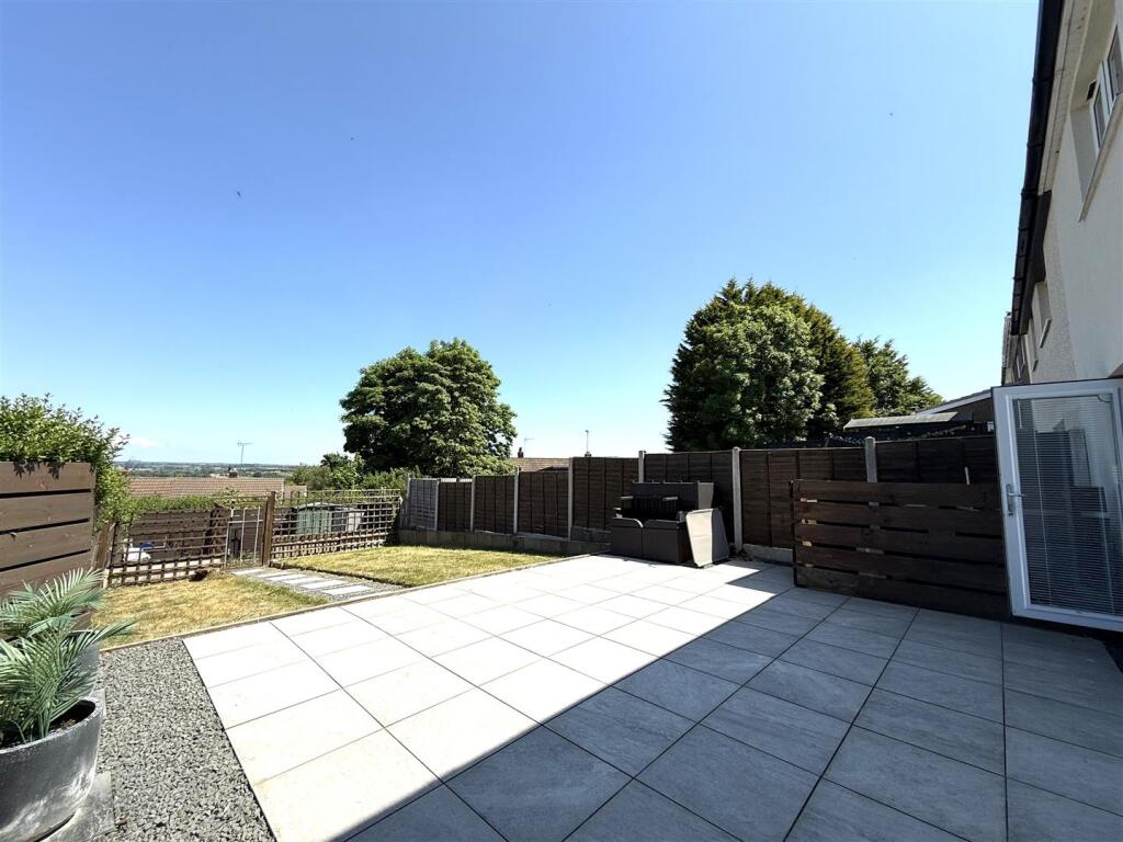 8 hislop rear 3.jpeg