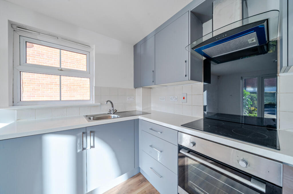 1386866-7-692edc6...