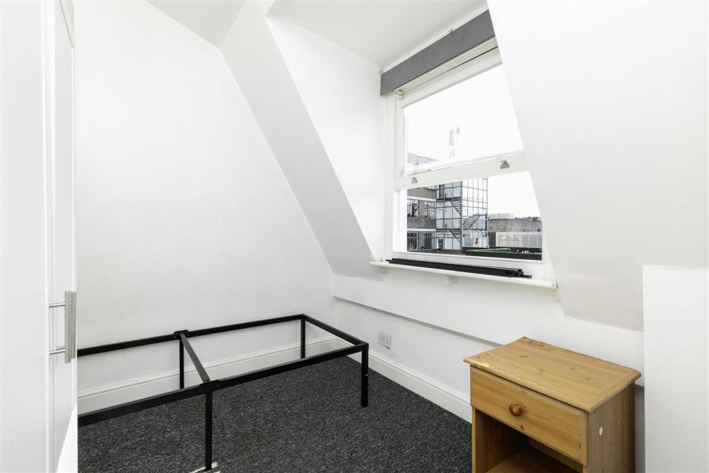 139A Camden High Street -11.jpg