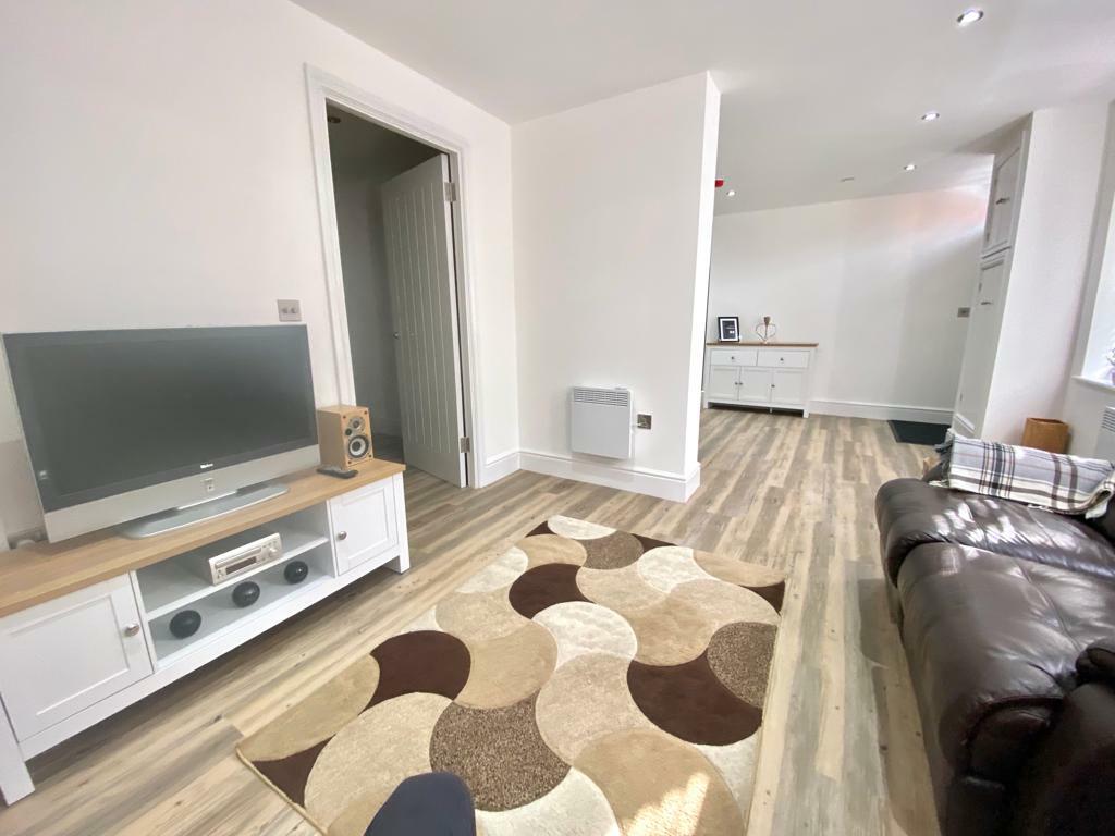 Stunning Fully Furnished Jewellery Quarter Apartm