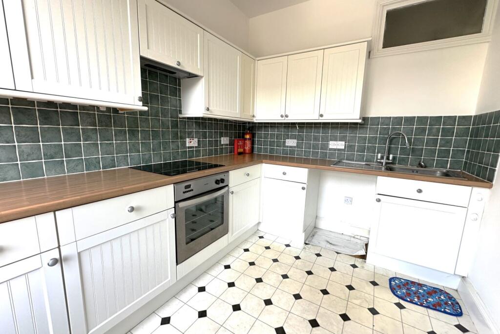 Clarence Road, Gorleston, NR31 6DR