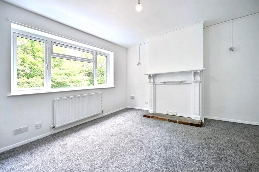 Flat 27, The Hill, Church Hill, Caterham, CR3 6SD