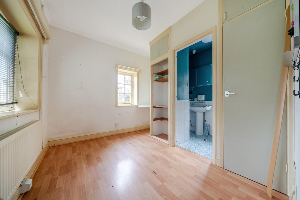 1342073-5-68ee688...