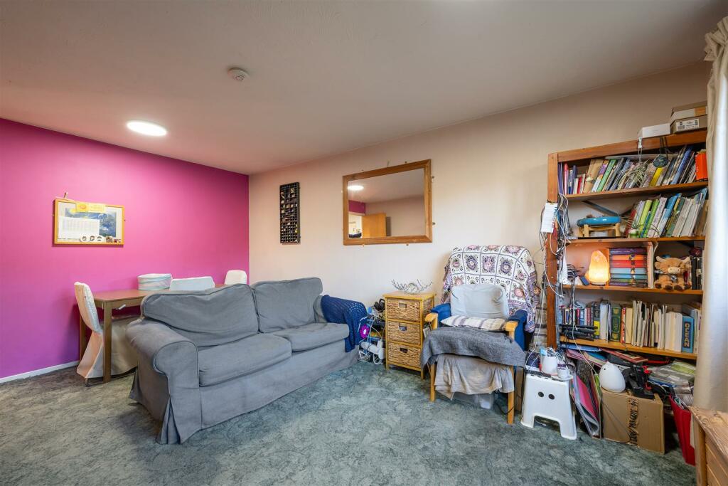 Chamberlain Place E17