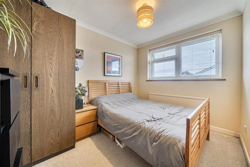 Violet Avenue, Hill Head