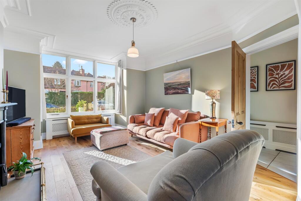 Sitting Room.jpg