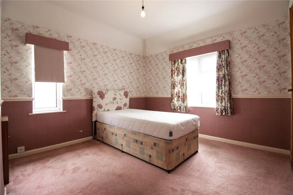 Front Double Bedroom