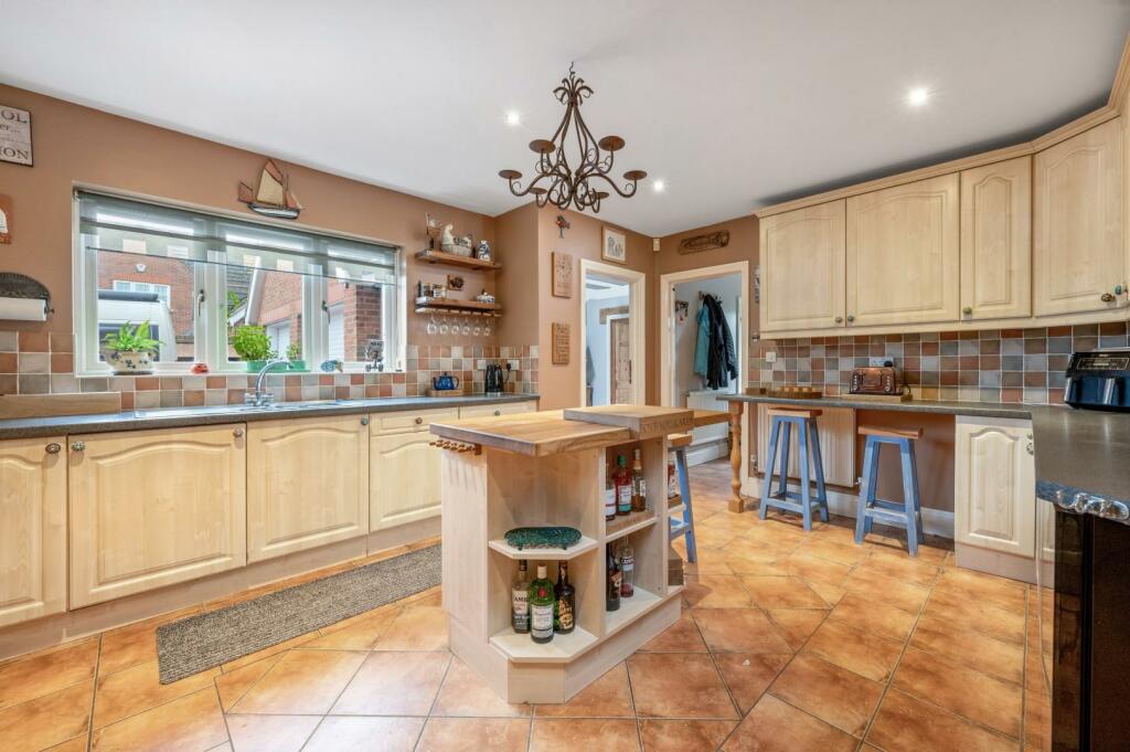 8 Kirby Lane PH-17.jpg