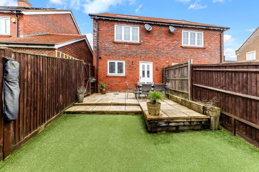 PRESTON MANOR ROAD (12).jpg