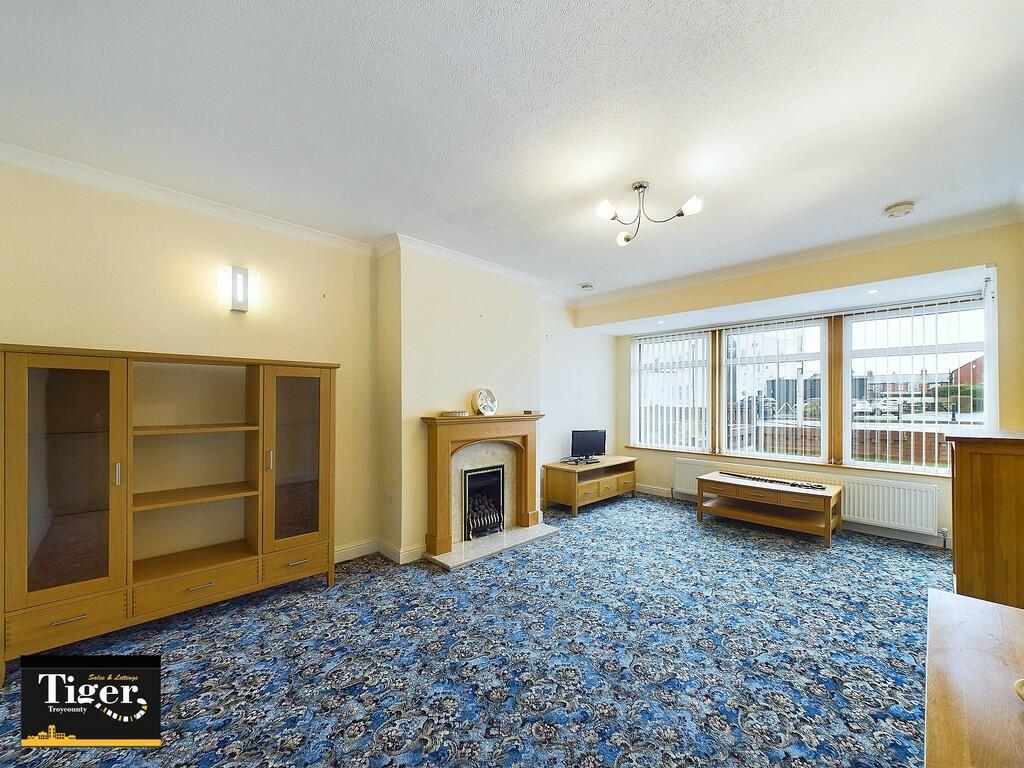 CAM02176G0-PR0420...