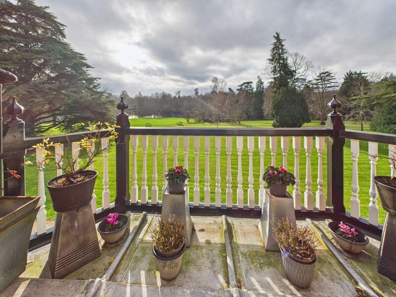 Balcaony to Bedroom 1