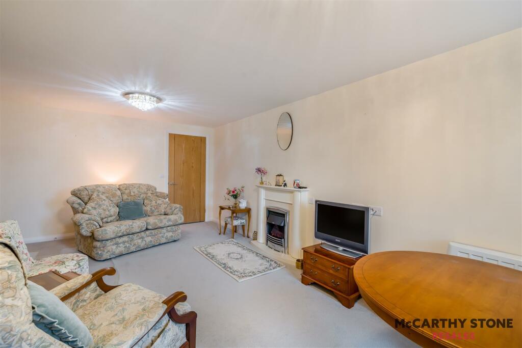 8622961-interior03.jpg