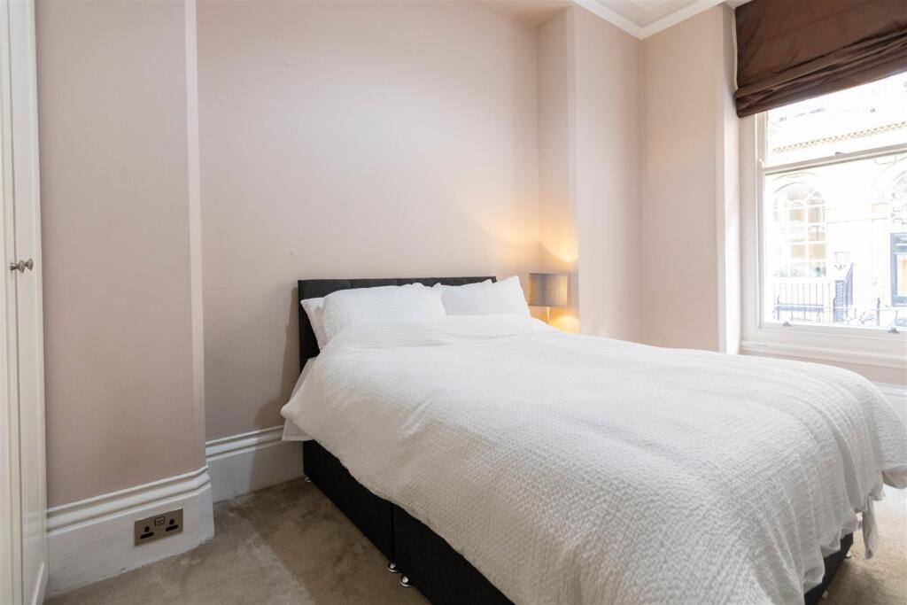 bed 3-2.jpg