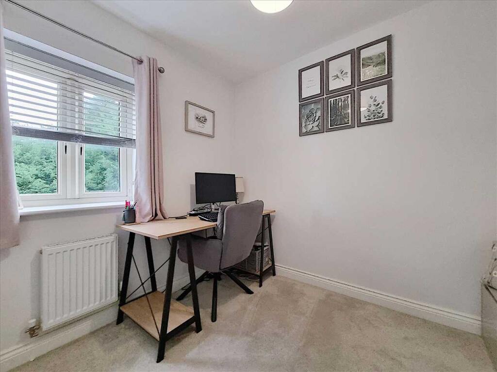 Bedroom 3:
