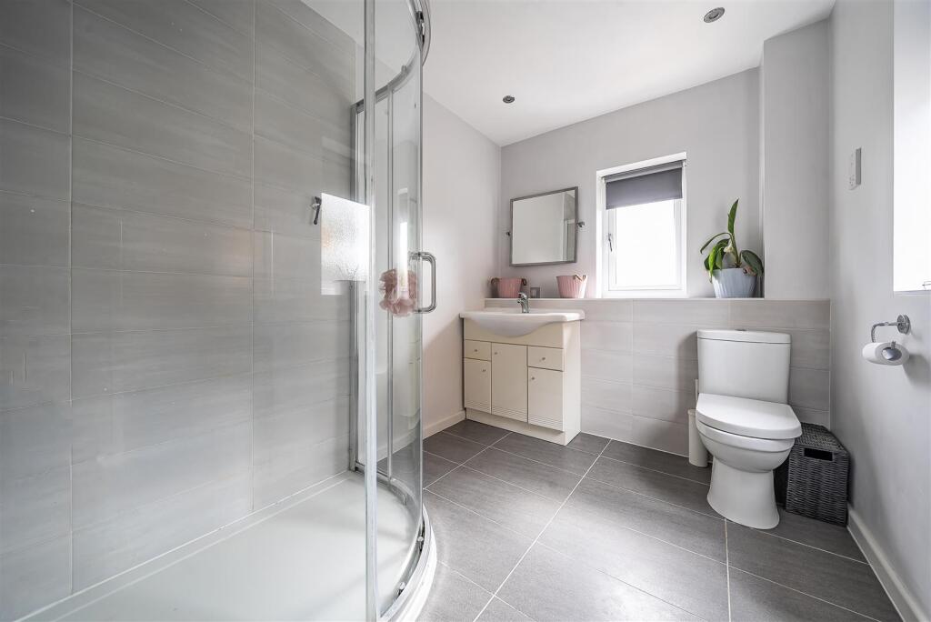 4 Acorn Way, Silverstone (24).jpg