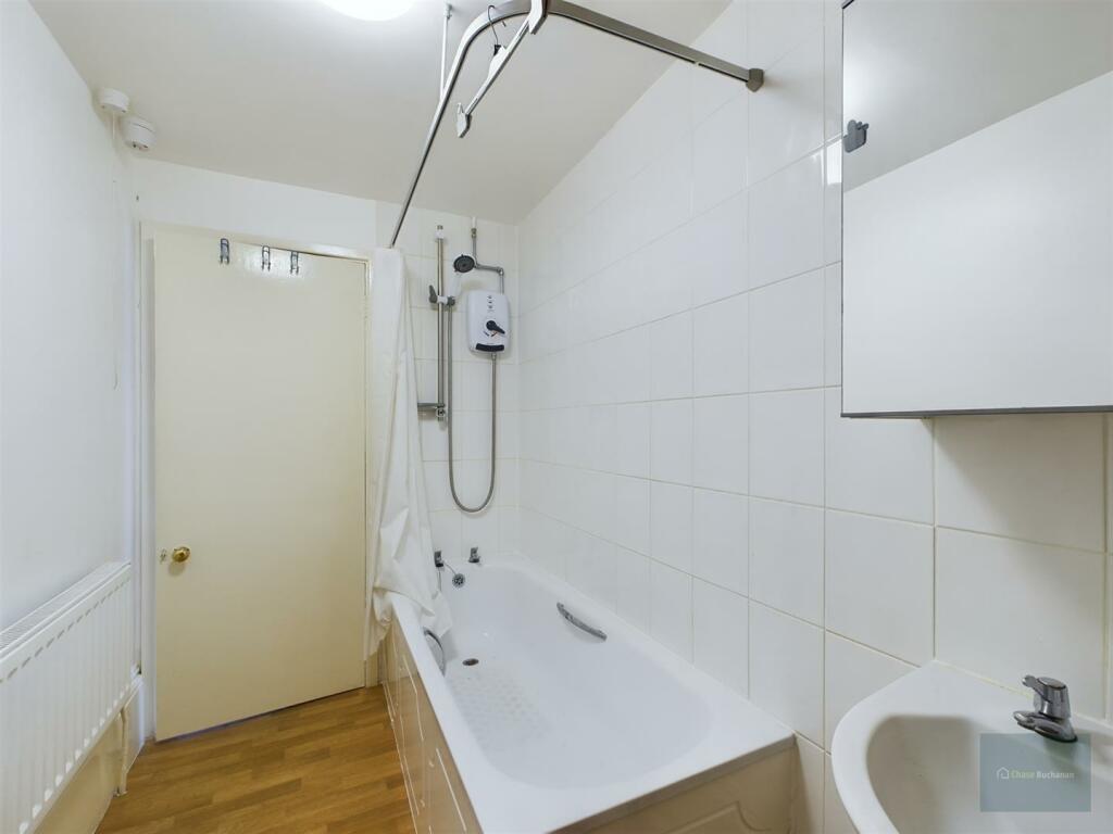 F3 Bathroom.jpg
