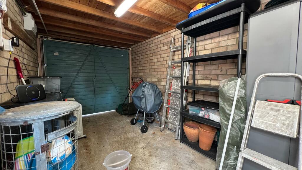 garage