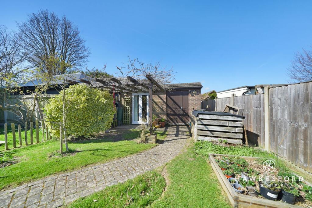 Woodstock Road, Sittingbourne - Garden